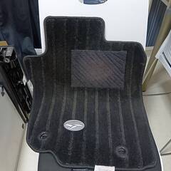 トヨタ ハリアー 純正 フロアマット 1台分 中古の画像