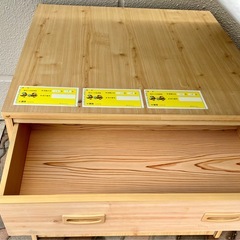 タンス、リクライニング回転椅子、テレビデオ  3点の画像