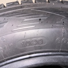 【使用回数1季節】スタッドレスタイヤ　エクストレイルの画像