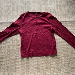 美品　長袖UNIQLOTシャツの画像