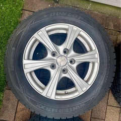 スタッドレスタイヤ4本セットの画像