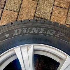 スタッドレスタイヤ4本セットの画像