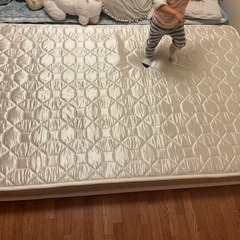 ZINUS セミダブル マットレス ポリエステルの画像