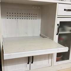 キッチン収納キャビネットの画像