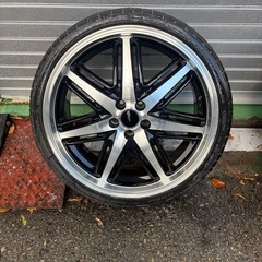 19インチタイヤホイール4本セットの画像