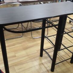 カウンターテーブルの画像