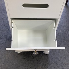 ドレッサーワゴン　ニトリの画像