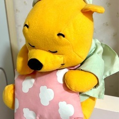 プーさんぬいぐるみ(メロディーのなる機械付き)の画像