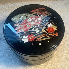 丸型3段 重箱　扇面 桜 紅葉　和柄 おせち料理 お弁当箱　持ち手付　未使用品の画像