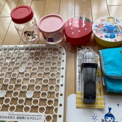 キッチン　調理器具　タッパー　もち焼　エッグスライサーほか　まとめ売りの画像