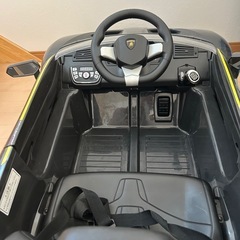電動自動車玩具ランボルギーニの画像
