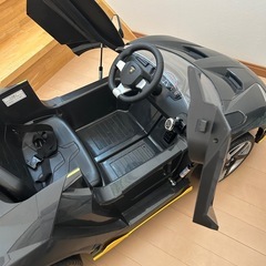 電動自動車玩具ランボルギーニの画像