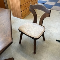 12/25まで店頭商品一部を除き半額クリスマスSALE!!開催中 　サ2512-232 アカザワインテリア 五角形ダイニングテーブルセット 椅子小物入れ付きベンチソファ×2セット ※バラ売り不可 キズ汚れ有りの画像