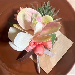 アーティフィシャルブーケ　ブートニアセットの画像