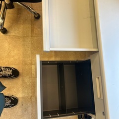 片袖机 オフィスデスク の画像