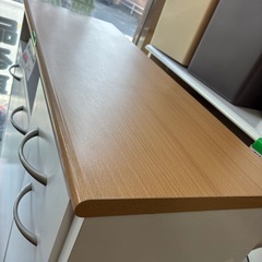 キャスター付き収納棚の画像