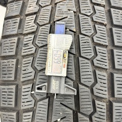 スタッドレスタイヤ19インチの画像