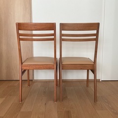 家具屋で購入、2個セット、ダイニングチェアーの画像