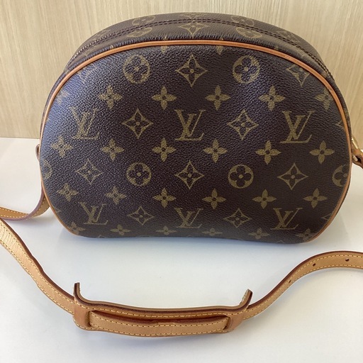 LOUIS VUITTON ブロワ　ショルダーバッグ