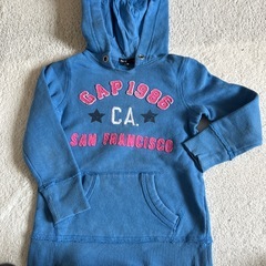 トレーナー　110サイズの画像