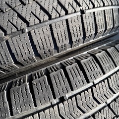 215/65R16 スタッドレス　ブリジストン　VRX2 スタッドレスタイヤの画像