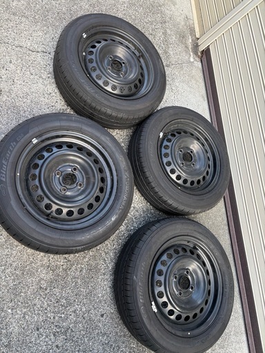 Yokohama タイヤ4本185/60R16