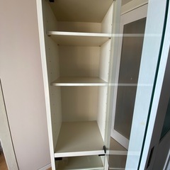 ガラス扉2段収納家具　の画像