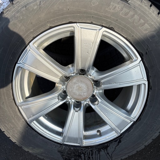 265/60R18 23年製