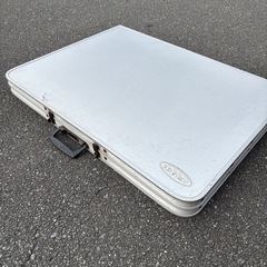 折りたたみテーブル(使用品)の画像