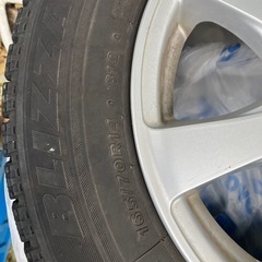 BRIDGESTONE BLIZZAK  165/70 R14の画像