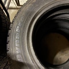 スタットレスタイヤの画像