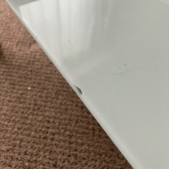 ガラステーブルの画像
