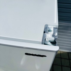 SHARP 152L 冷凍冷蔵庫 SJ-15E9-W 2022年製 ⚠️割れ、パーツ欠品/J124-06の画像