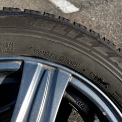 15インチ　スタッドレス4本セットの画像