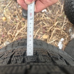 スタッドレスタイヤの画像