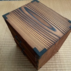 焼杉三段小引出しの画像