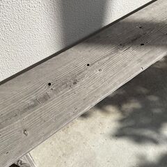 アンティーク　レトロ　木のベンチの画像