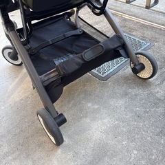 【新モデル　美品】サイベックス　リベル　2025  ベビーカー　B型ベビーカー　バンパーバー付き　モスグリーン　サイベックスリベルの画像