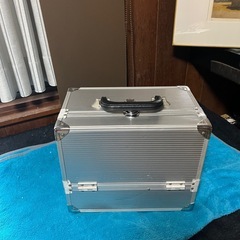 プロ仕様ヘアーメークケースの画像