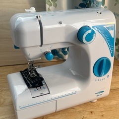 新品 未使用 コンパクトミシンUFR-727 ポータブルミシン　箱　付属品の画像