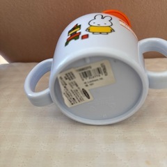 未使用 ミッフィー 子ども用マグ フタ付きの画像
