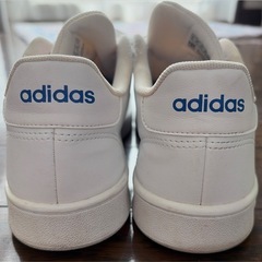 adidas レディース スニーカー 23.5cm ホワイト/ブルー/レッドの画像