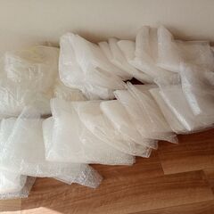 プチプチ梱包材の画像