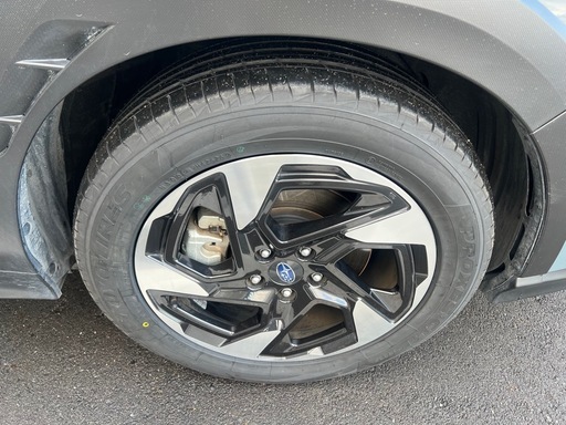 【ほぼ未使用】225/55R18タイヤ