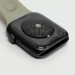【訳アリ】Apple Watch SE 第1世代/GPS/44mm/A2352/スペースグレー〈NYDT2LL/A〉の画像