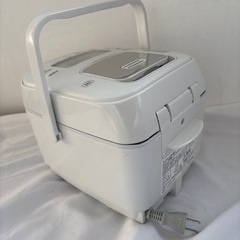 炊飯器の画像