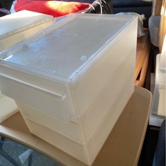 収納ボックスの画像