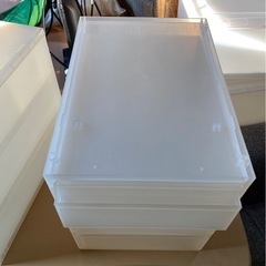 収納ボックスの画像