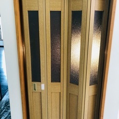 アコーディオンドアの画像
