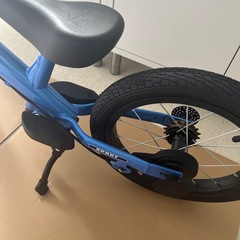 ストライダー 14x ブルー スタンド 空気入れ付の画像